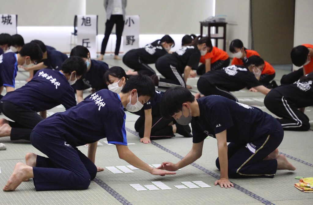 小倉百人一首競技かるた 第45回全国高等学校選手権大会 | 全日本かるた協会